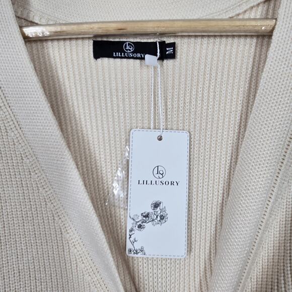 Lillusory Cardigan Sweater sz M Beige Sand Chunky Knit Long Sleeve Preppy - Picture 6 of 12